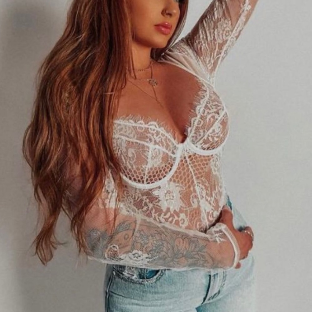 Shop Hope x Ashlyn, White Lace Bodysuit, Size Medium